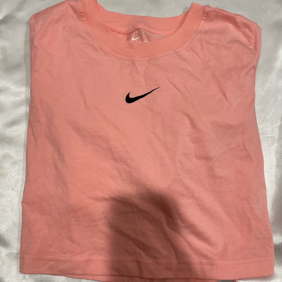 Nike Tops - Nike crop top (long sleeve)